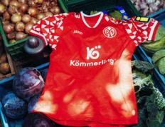 美因茨05足球俱乐部发布25/26赛季全新主场球衣