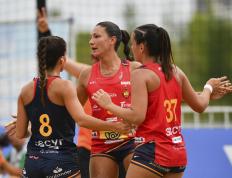 （成都世运会）沙滩手球——女子半决赛：阿根廷队战胜西班牙队(cheng du shi yun hui sha tan shou qiu nyu zi ban jue sai a gen ting dui zhan sheng xi ban ya dui)