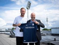 官方：波鸿从柏林联签下33岁后卫福格特，双方签约至2027年(guan fang bo hong cong bo lin lian qian xia sui hou wei fu ge te shuang fang qian yue zhi nian)