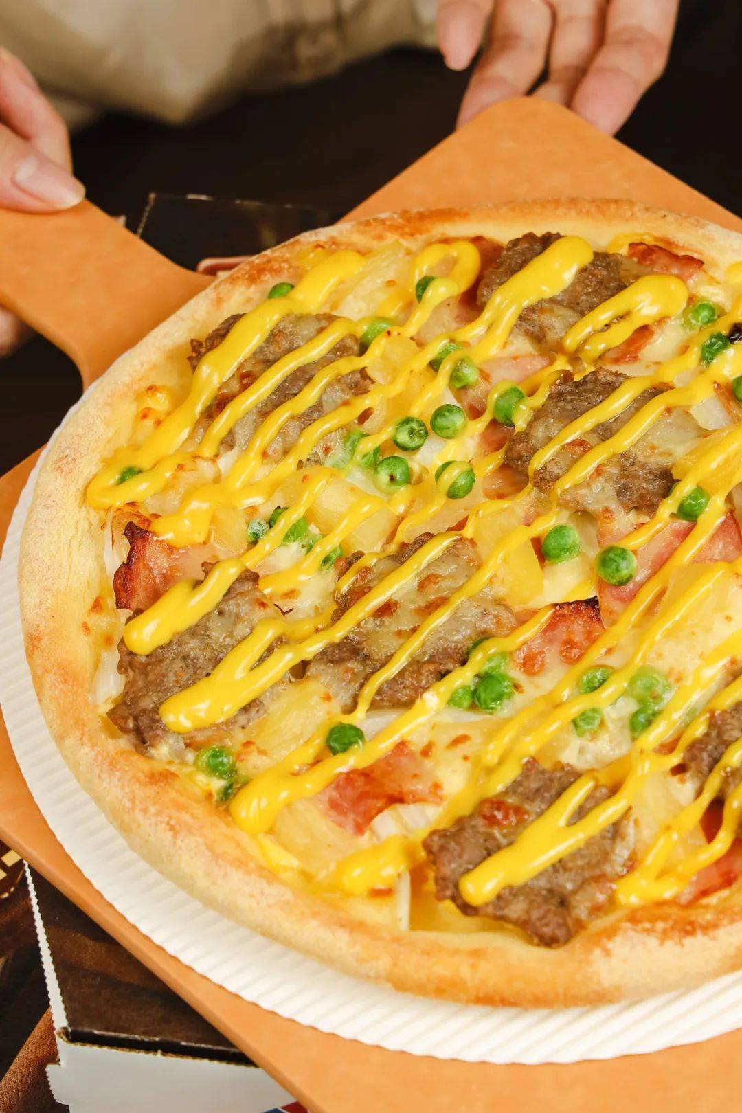 比萨星人速冲!达美乐比萨限时买一送一*,美味加倍享!(bi sa xing ren su chong da mei le bi sa xian shi mai yi song yi mei wei jia bei xiang)