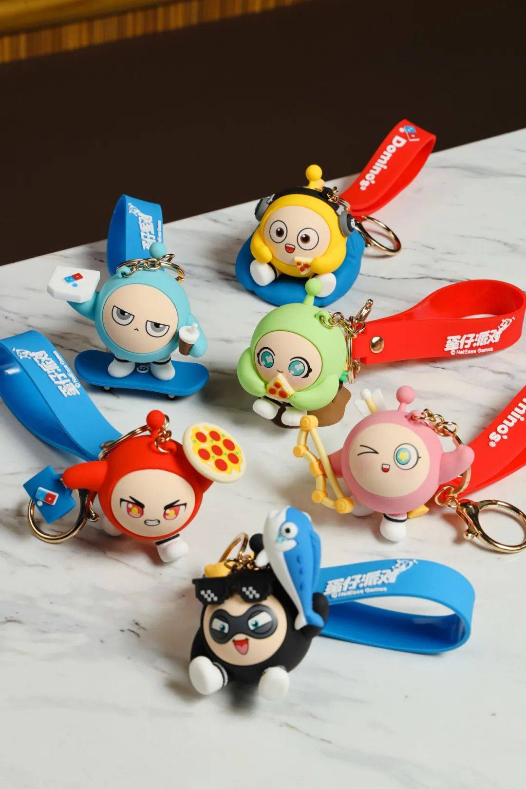 比萨星人速冲!达美乐比萨限时买一送一*,美味加倍享!(bi sa xing ren su chong da mei le bi sa xian shi mai yi song yi mei wei jia bei xiang)