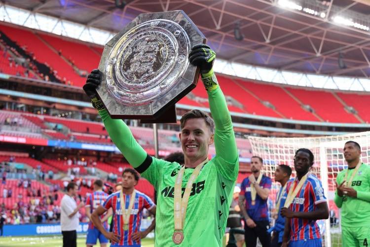 邮报：社区盾现在收费才能看，英格兰球迷吐槽“这还叫社区？”(you bao she qu dun xian zai shou fei cai neng kan ying ge lan qiu mi tu cao zhe hai jiao she qu)