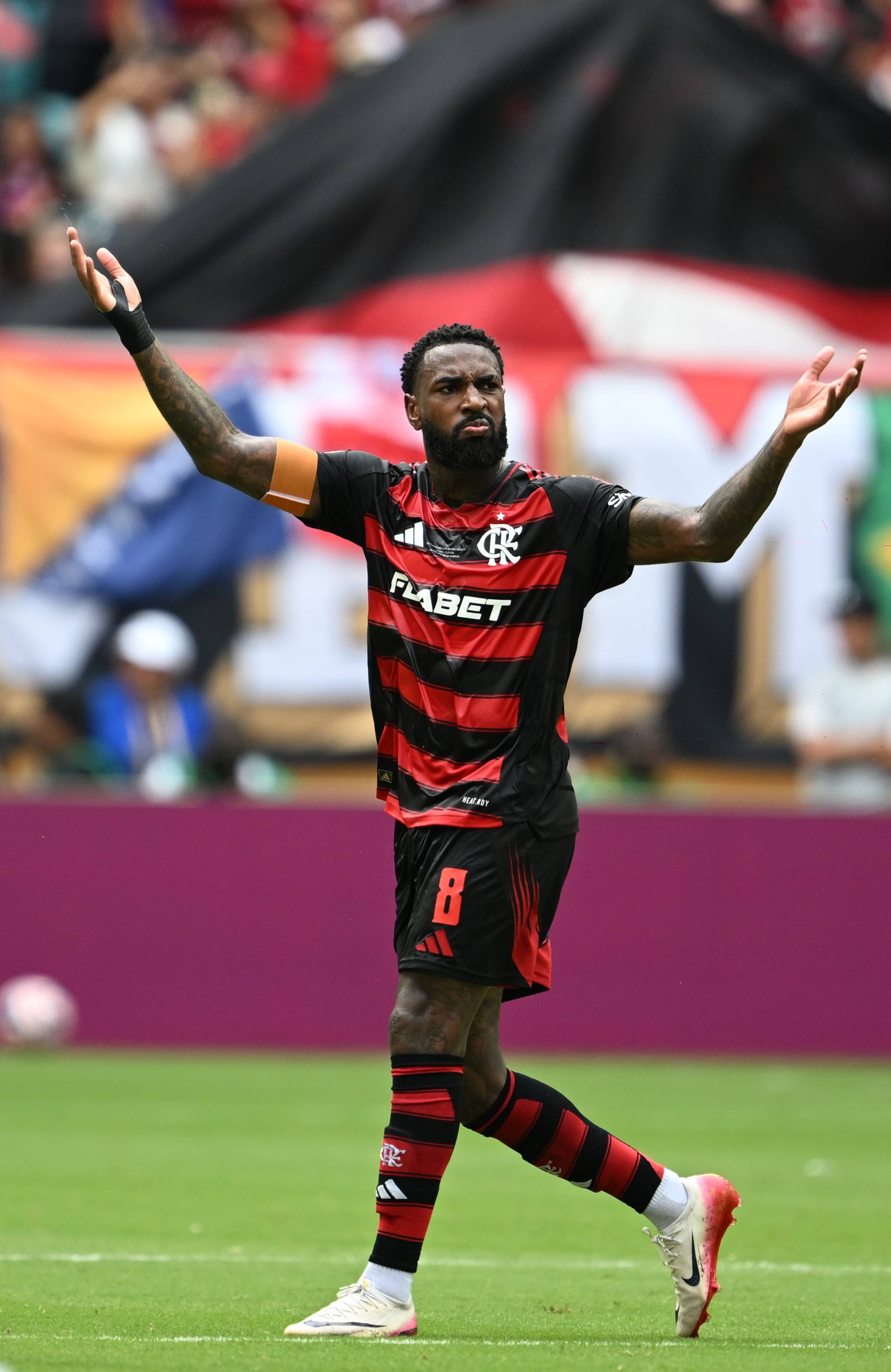 足球世俱杯｜拜仁慕尼黑晋级八强(zu qiu shi ju bei bai ren mu ni hei jin ji ba qiang)