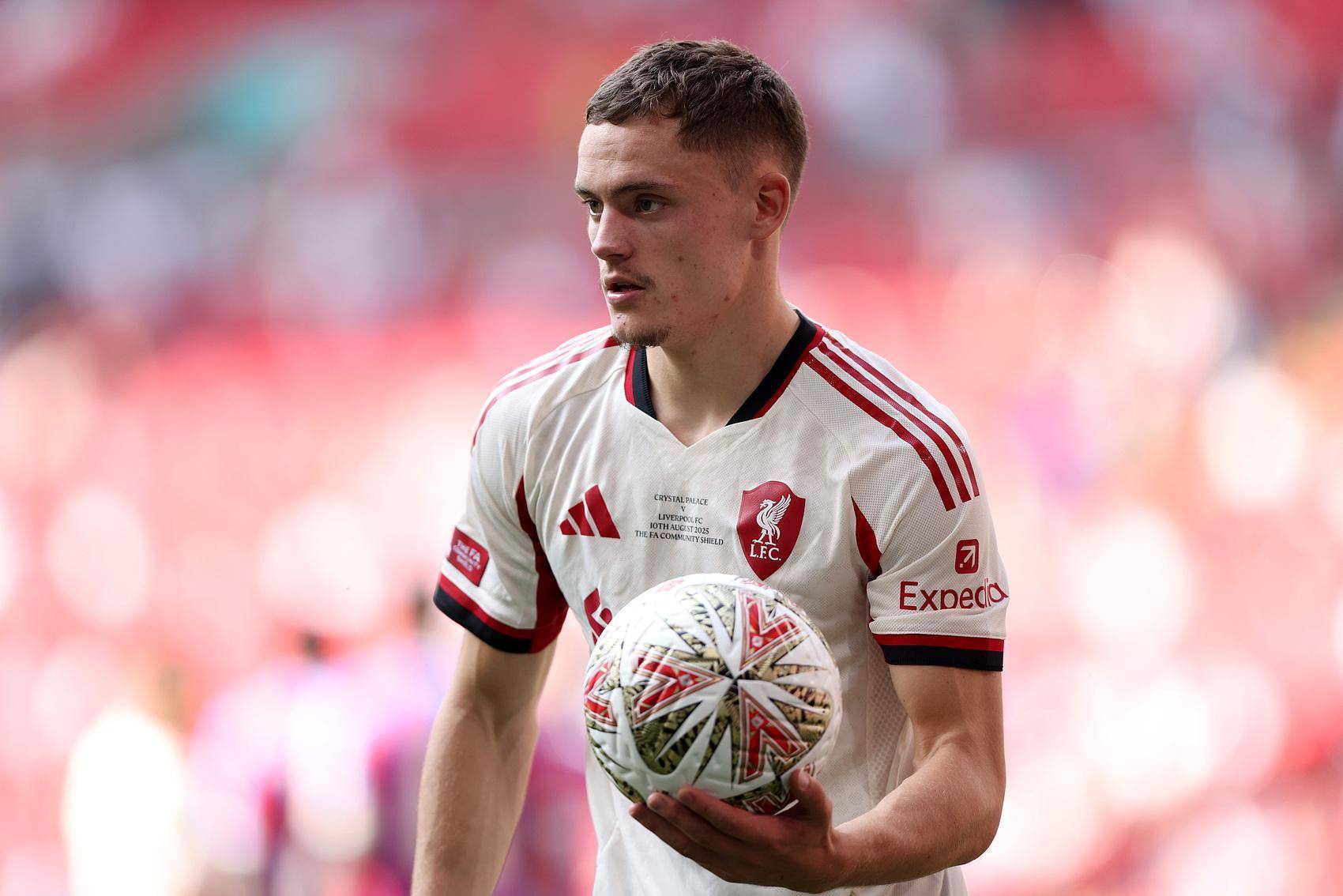 【英超新赛季前瞻】利物浦、阿森纳、曼城、切尔西展开引援竞赛，“第一联赛”争冠有好戏