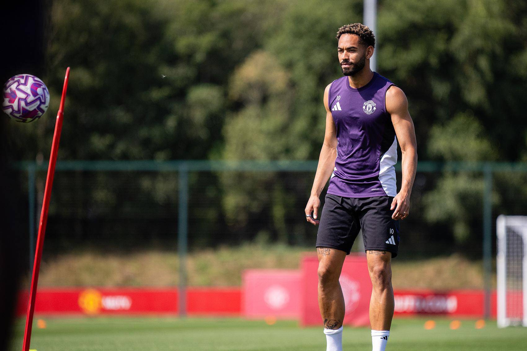 【英超新赛季前瞻】利物浦、阿森纳、曼城、切尔西展开引援竞赛，“第一联赛”争冠有好戏