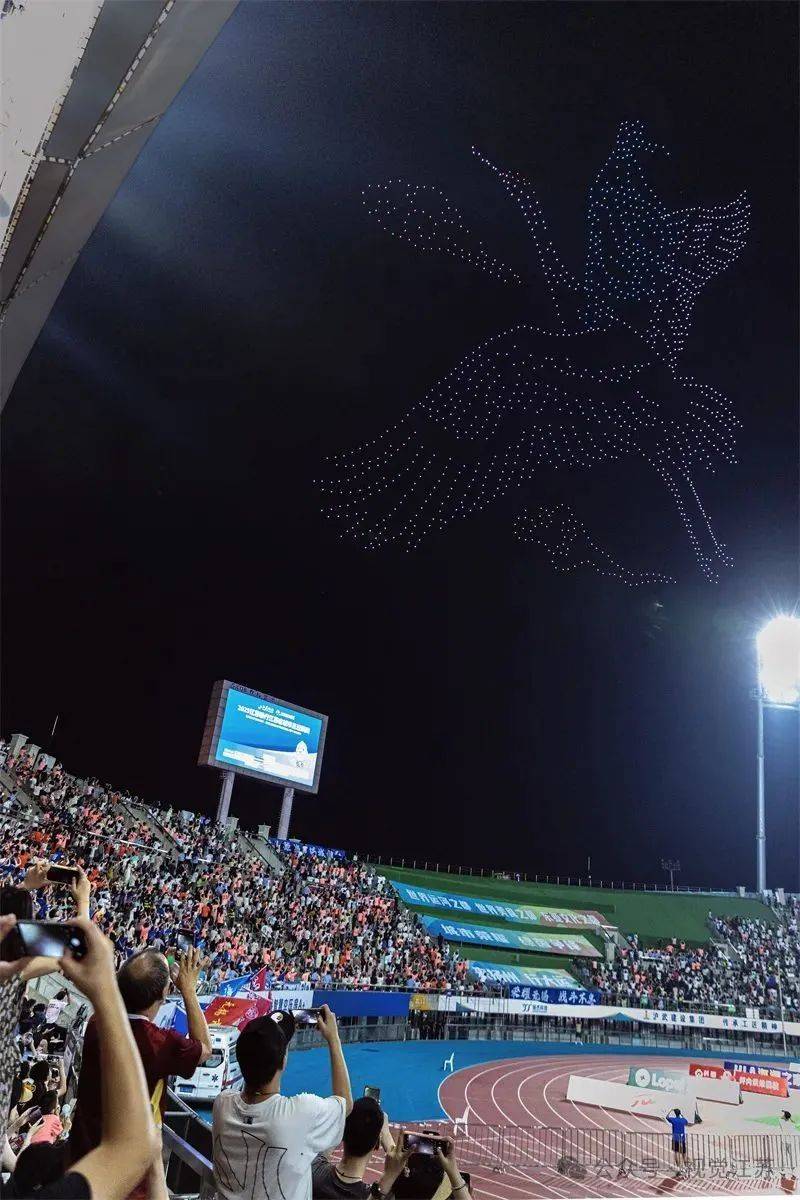 “苏超”e起拍|人与城,燃情“苏超”