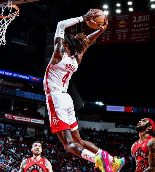 火箭队需签下超级射手比斯利?风险收益值得权衡